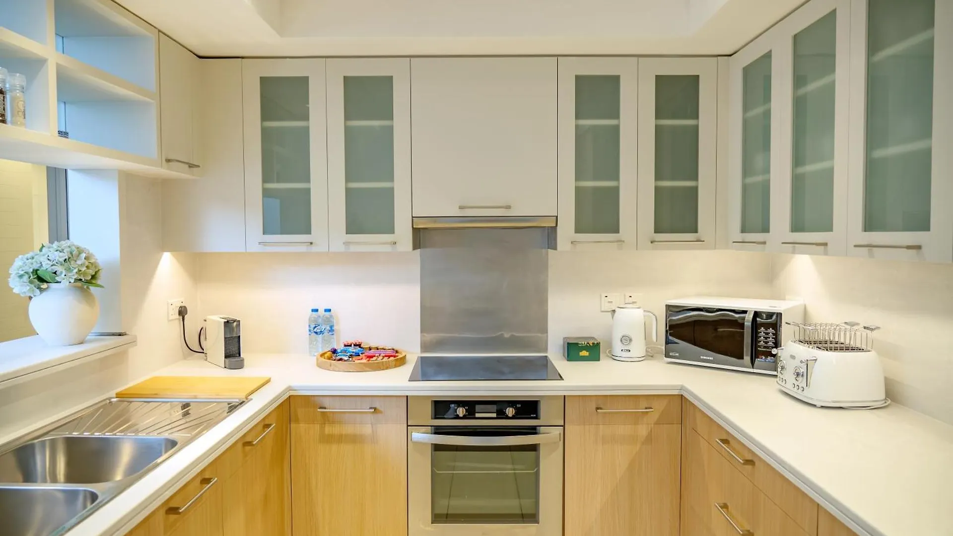 Downtown Oasis Luxury One-Bed In Downtown Dubai Apartment 0*,  United Arab Emirates