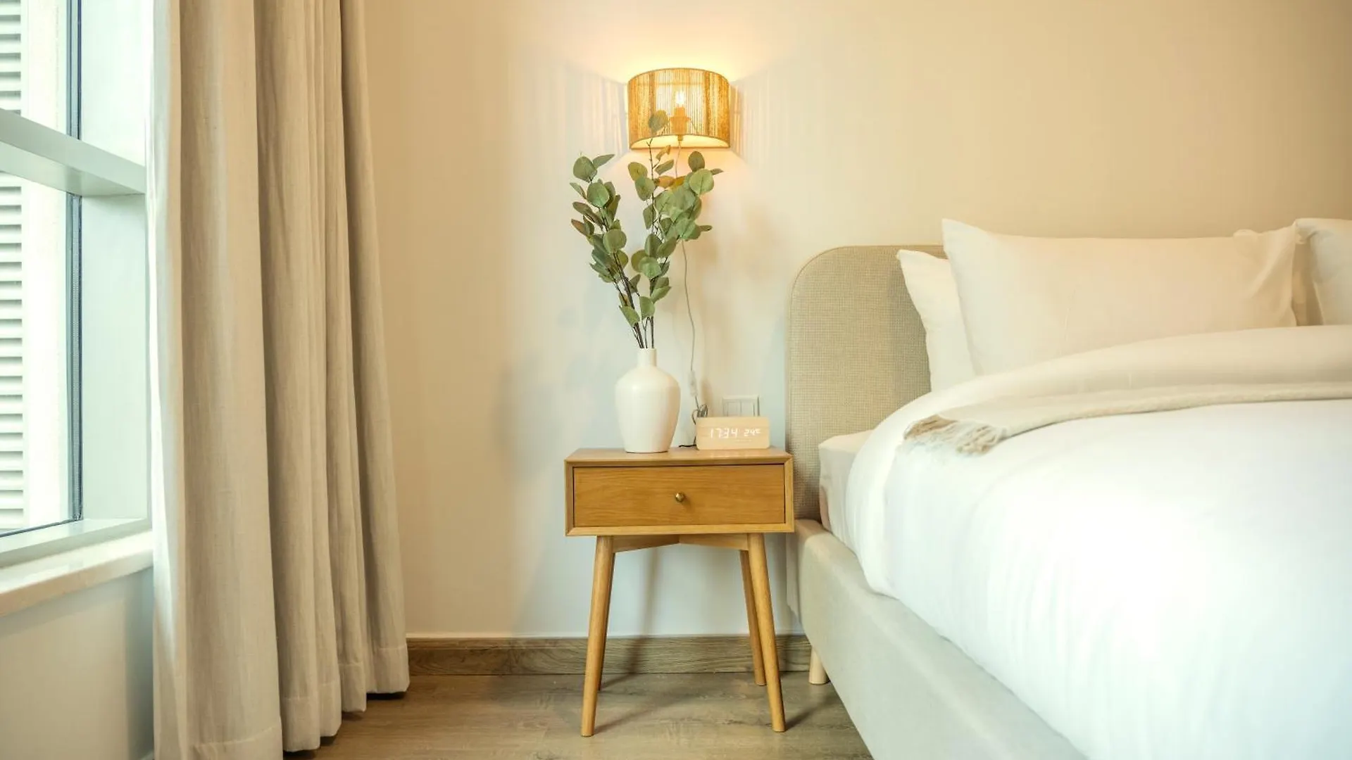 Downtown Oasis Luxury One-Bed In Downtown Dubai Apartment